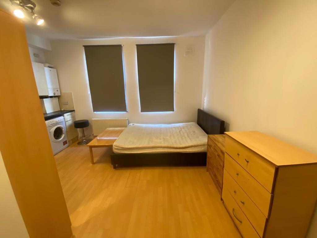 Golders Way Rooms ロンドン エクステリア 写真
